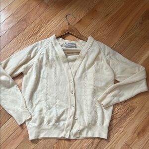 Pitlochru pure wool cardigan made in Scotland